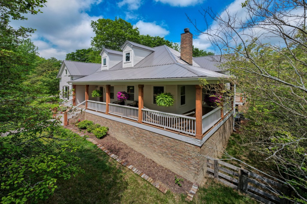 Fountain City Farmhouse Front View