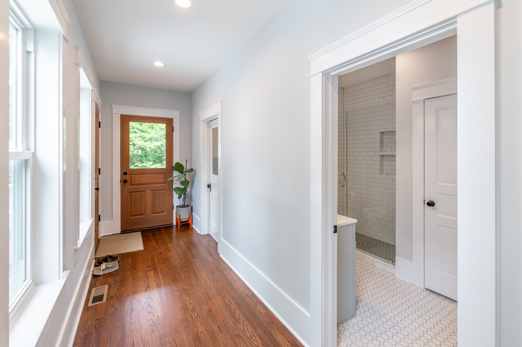 Fountain City Farmhouse Hall View