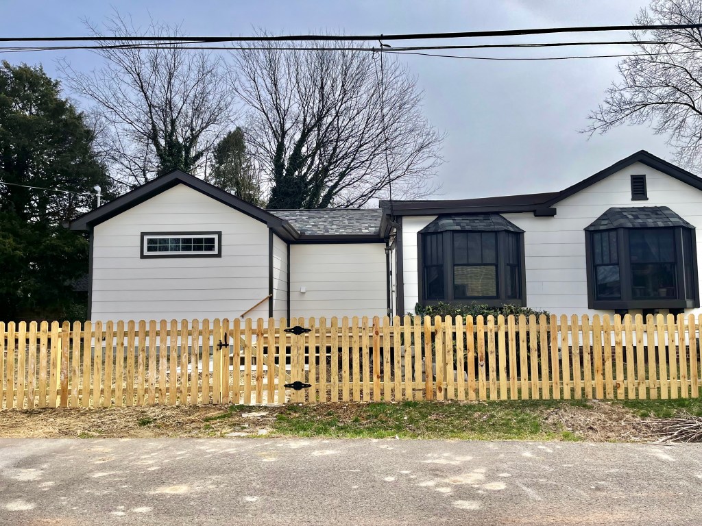 North Knoxville Minimal Traditional After